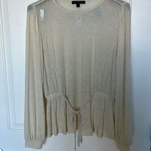 New blouse from banana republic with tag. Size M